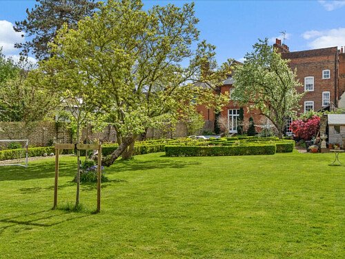 Two Houses - Filming Locations Locations Direct -48