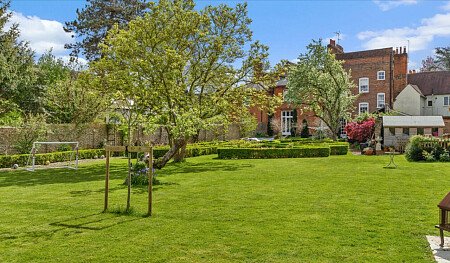 Two Houses - Filming Locations Locations Direct -48