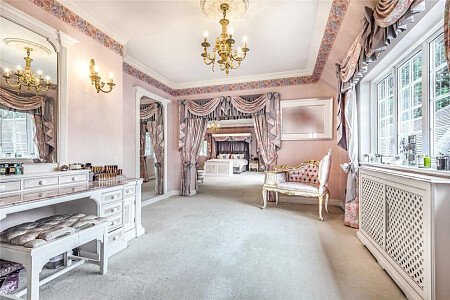 Ridge Houses - Filming Locations Locations Direct -14