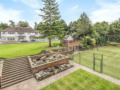 Ridge Houses - Filming Locations Locations Direct -16