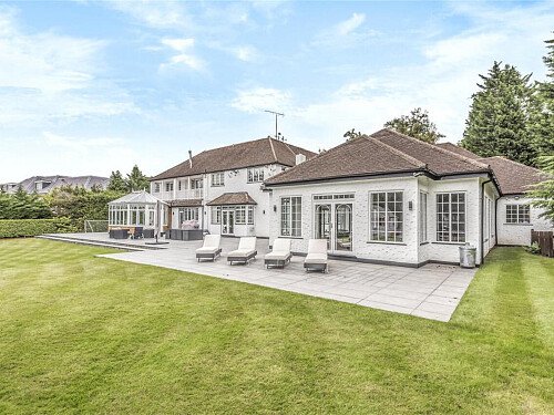 Ridge Houses - Filming Locations Locations Direct -26