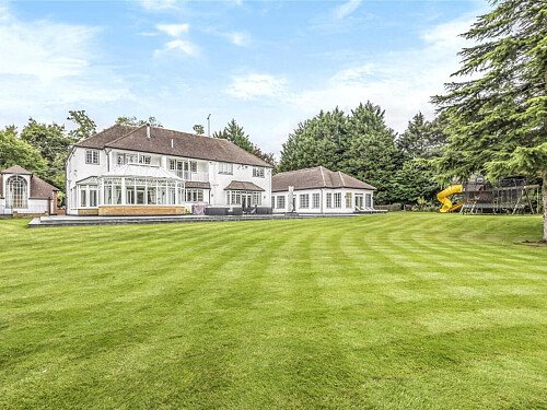 Ridge Houses - Filming Locations Locations Direct -25