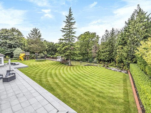 Ridge Houses - Filming Locations Locations Direct -31