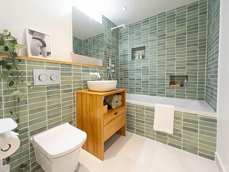 Flat 8  - Filming Locations Locations Direct -04