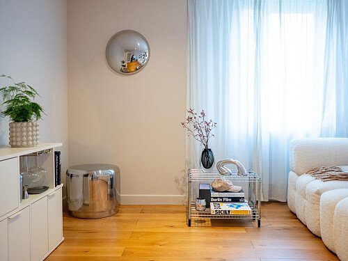 Flat 8  - Filming Locations Locations Direct -17