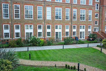 Flat 8  - Filming Locations Locations Direct -19