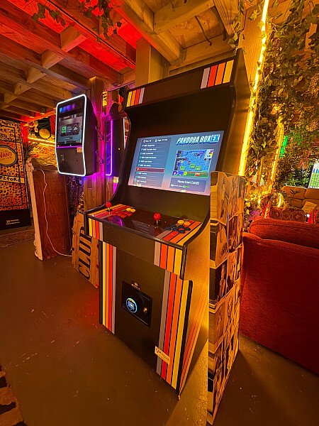 Mad House - Filming Locations Locations Direct -24