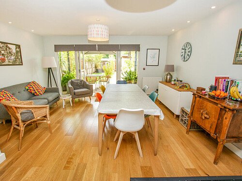 Bath House  - Filming Locations Locations Direct -01