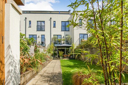 Bath House  - Filming Locations Locations Direct -20