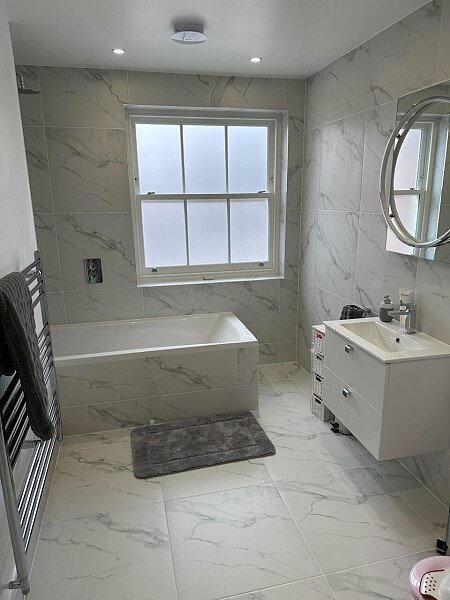 FishtankHouse - Filming Locations Locations Direct -12