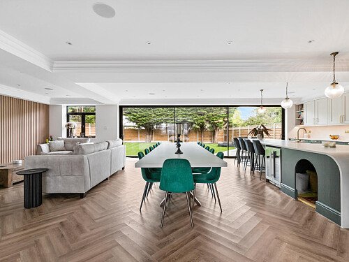 Bromley House - Filming Locations Locations Direct -01