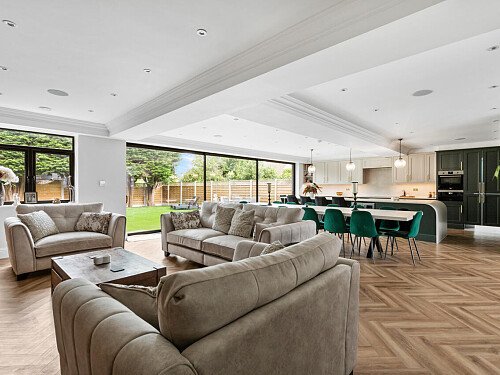 Bromley House - Filming Locations Locations Direct -10