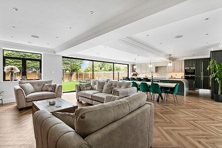 Bromley House - Filming Locations Locations Direct -10