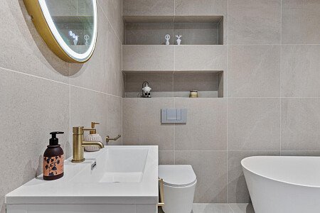 Bromley House - Filming Locations Locations Direct -24