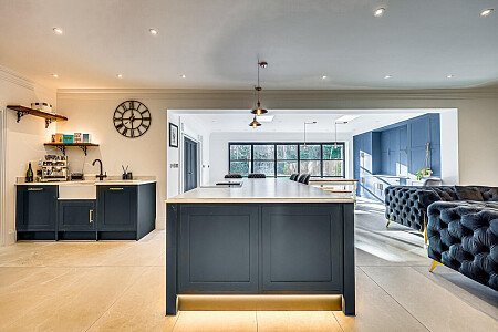 Woodside House - Filming Locations Locations Direct -03