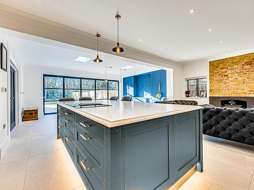 Woodside House - Filming Locations Locations Direct -07