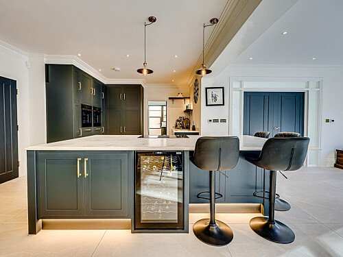 Woodside House - Filming Locations Locations Direct -11