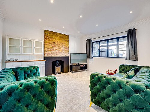 Woodside House - Filming Locations Locations Direct -19