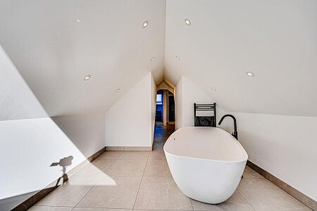 Woodside House - Filming Locations Locations Direct -33