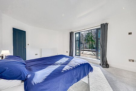 Woodside House - Filming Locations Locations Direct -41