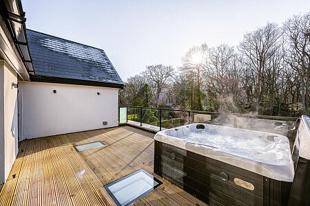 Woodside House - Filming Locations Locations Direct -42