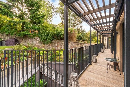 Fireplace House - Filming Locations Locations Direct -05