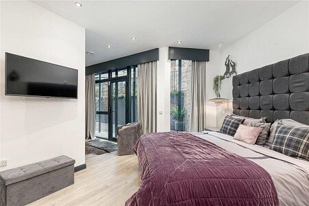 Fireplace House - Filming Locations Locations Direct -13