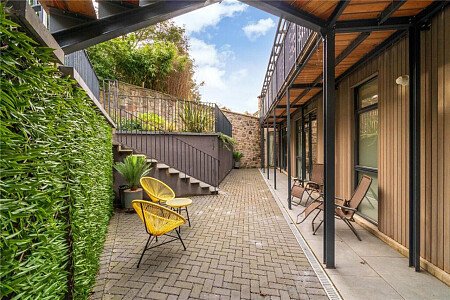 Fireplace House - Filming Locations Locations Direct -24