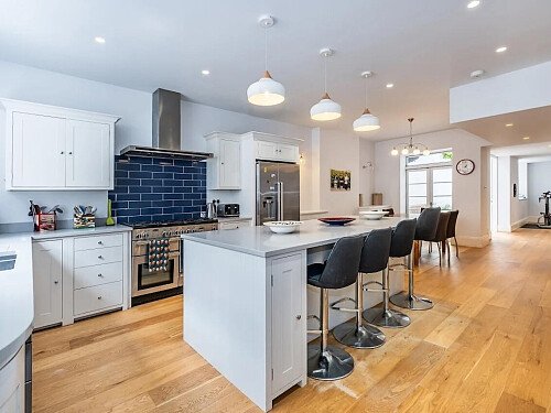 Cambridge Townhouse House - Filming Locations Locations Direct -02