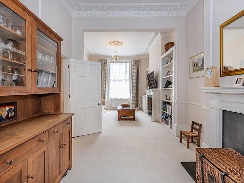 Cambridge Townhouse House - Filming Locations Locations Direct -05