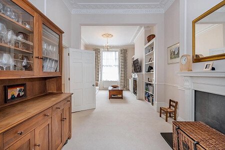 Cambridge Townhouse House - Filming Locations Locations Direct -05