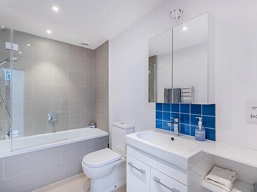 Cambridge Townhouse House - Filming Locations Locations Direct -08