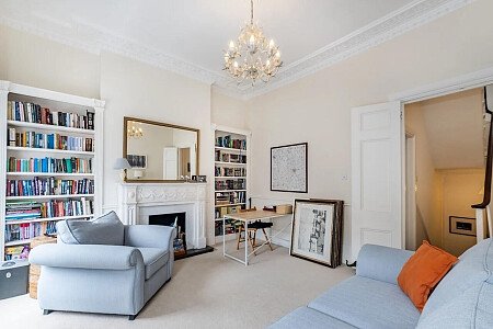 Cambridge Townhouse House - Filming Locations Locations Direct -07