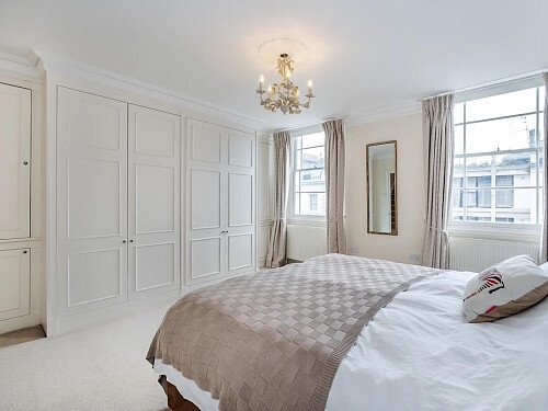 Cambridge Townhouse House - Filming Locations Locations Direct -10