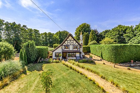 Little Cottage - Filming Locations Locations Direct -01