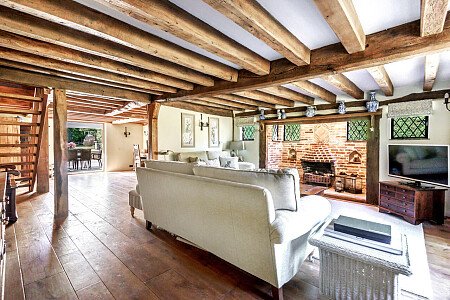 Little Cottage - Filming Locations Locations Direct -03