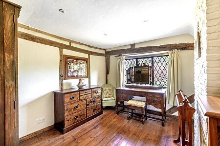 Little Cottage - Filming Locations Locations Direct -12