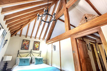 Little Cottage - Filming Locations Locations Direct -25