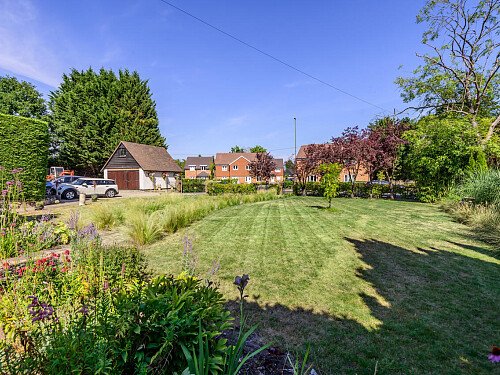 Little Cottage - Filming Locations Locations Direct -35