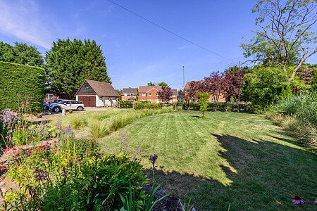 Little Cottage - Filming Locations Locations Direct -35