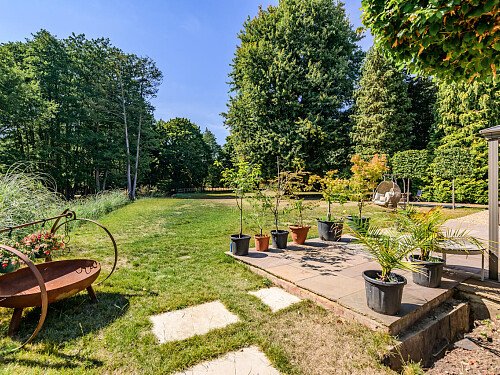 Little Cottage - Filming Locations Locations Direct -41