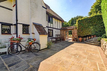 Little Cottage - Filming Locations Locations Direct -43