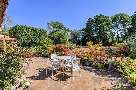 Little Cottage - Filming Locations Locations Direct -44