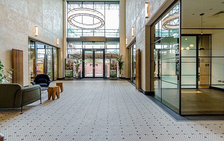 Office Apartment - Filming Locations Locations Direct -097