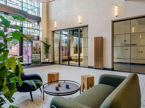 Office Apartment - Filming Locations Locations Direct -112