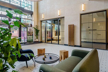 Office Apartment - Filming Locations Locations Direct -112