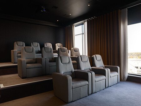 Office Apartment - Filming Locations Locations Direct -131