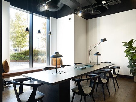 Office Apartment - Filming Locations Locations Direct -136