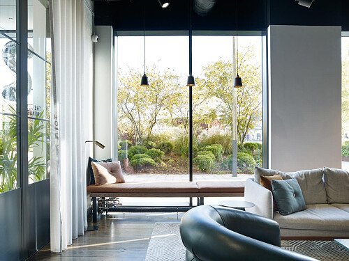 Office Apartment - Filming Locations Locations Direct -140