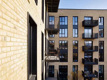 Office Apartment - Filming Locations Locations Direct -160